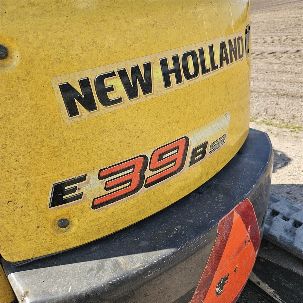 e107487b-9e65-4063-830f-0ec73adaeca8_largesize new holland e39 b 4t 2 786 h 2015