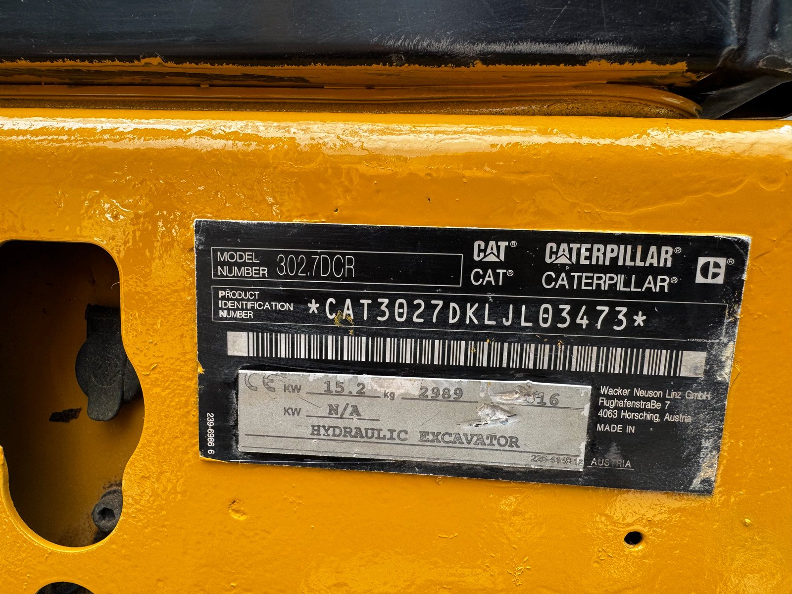 e4b594b6-b02c-4913-a1fb-86ad208b0083 caterpillar 302.7 2t7 5 786 h 2016