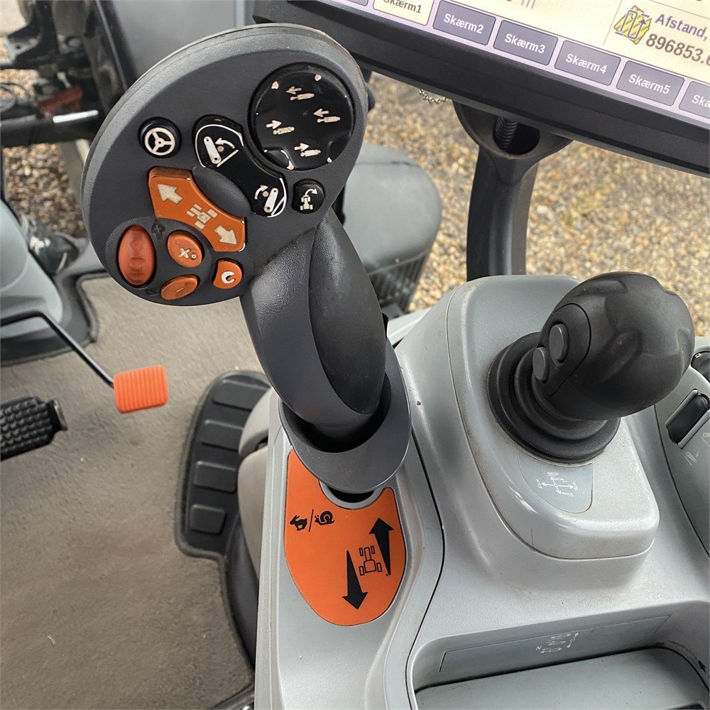 e4d74d40-2fbb-4c92-8179-0c9acbb2c8a1_largesize new holland t7.220 – 167 ch – 2013 – 6 308 h