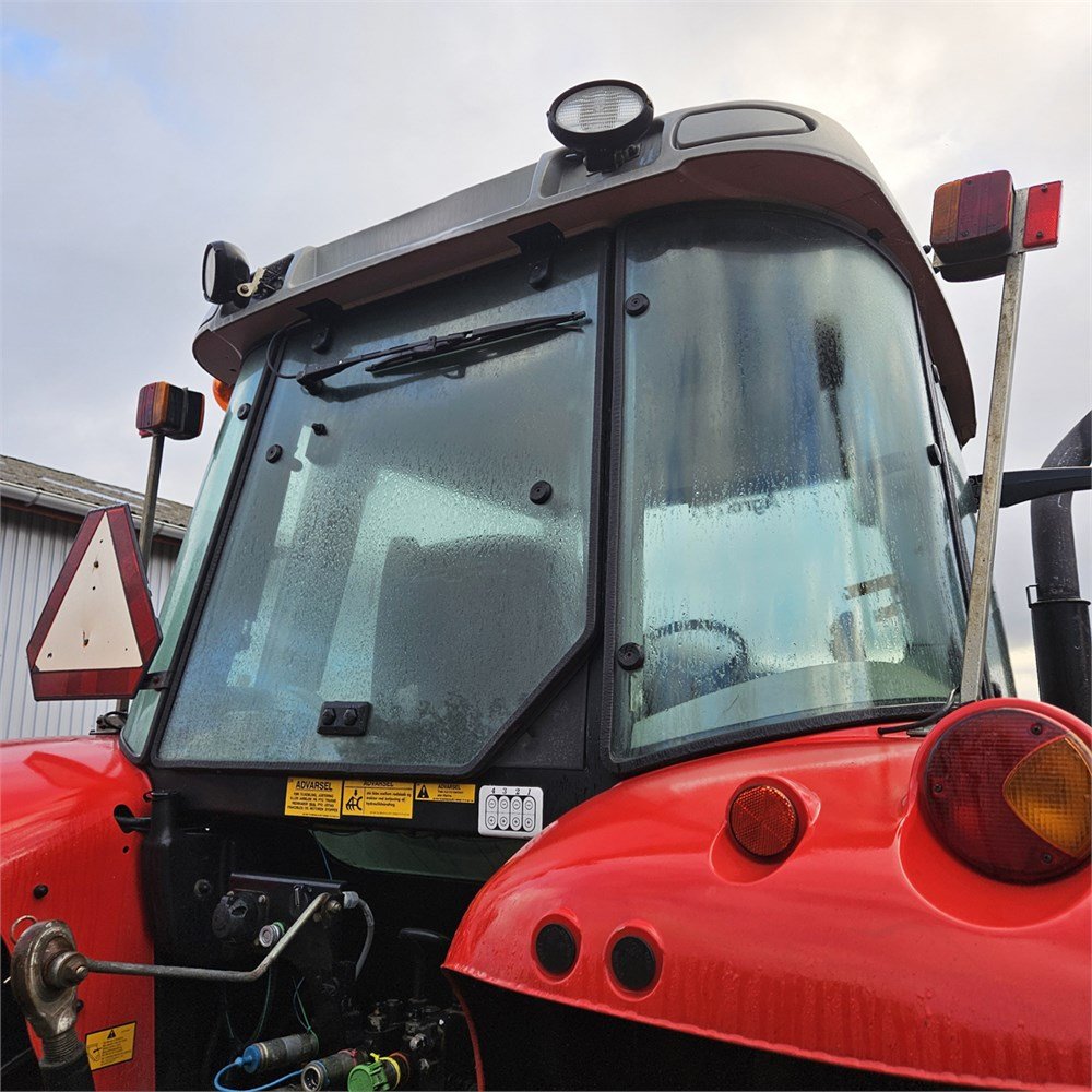e9920d24-7b6c-4a64-a9ba-528042efc3c7_largesize massey ferguson 5465 – 109 ch – 5 715 h – 2005