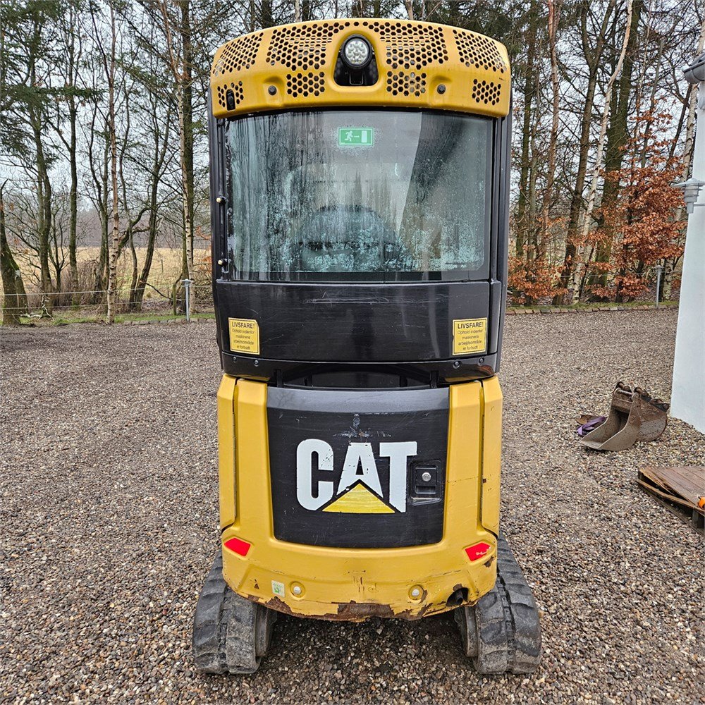 eaa1ef10-c7c6-48d5-bac1-916d5bef67c7_largesize caterpillar 301.6 – 2t – 2 895 h – 2019