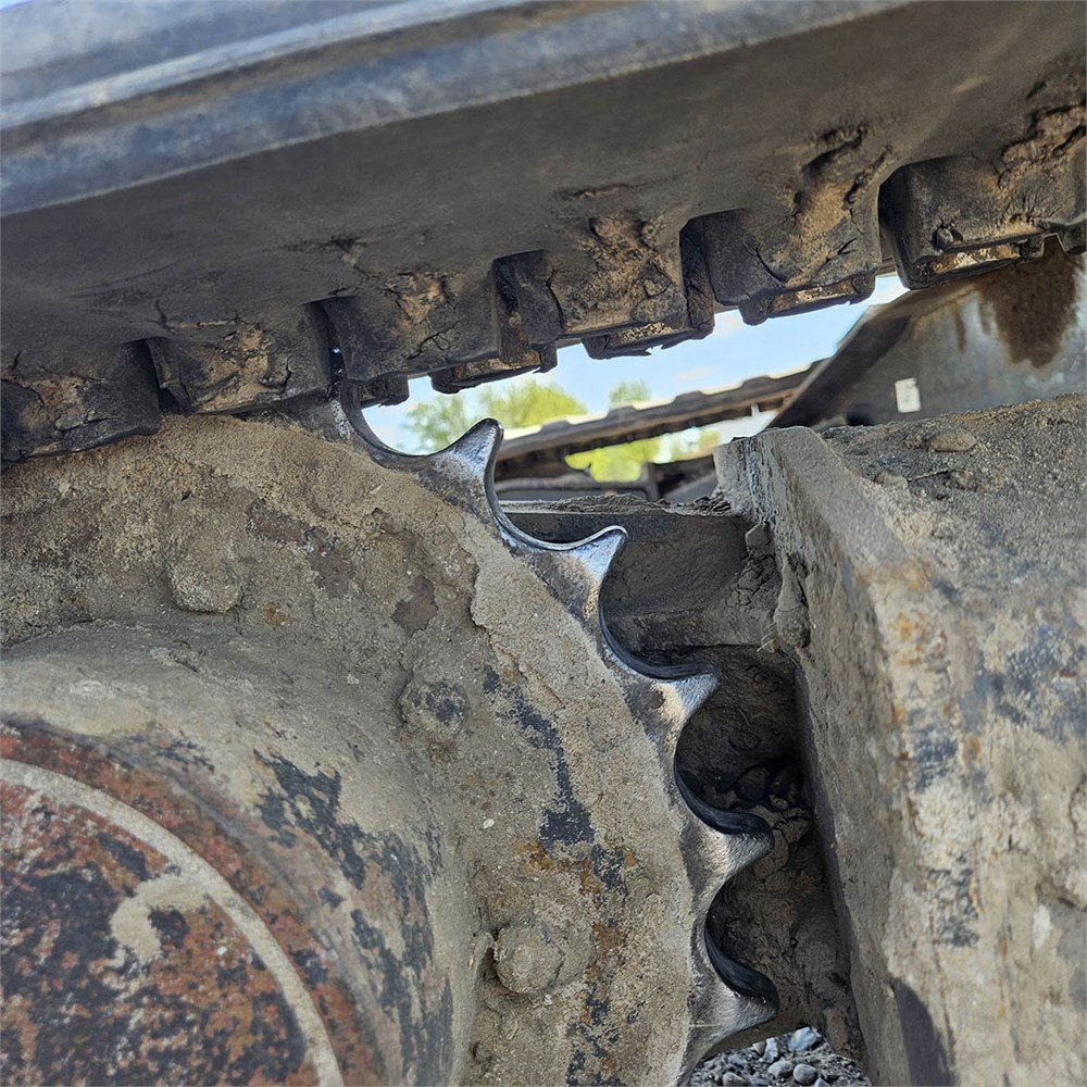 ebabe352-7e98-4131-a2ce-01ba171f02af_largesize new holland e39 b 4t 2 786 h 2015