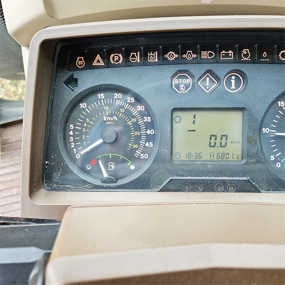 ec2fad61-76bb-4d84-80f5-f431f73dd299_largesize john deere 6920 mw2 150 ch 2002 6 801 h