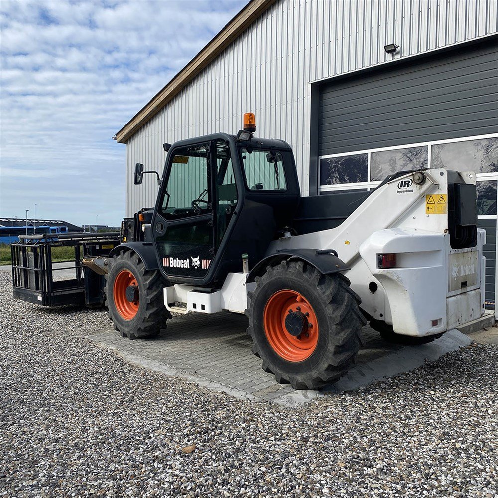 ed0ba839-0a1a-4d2c-bee8-d6677c23d488_largesize bobcat t40170 17,4 m 1 687 h 2006