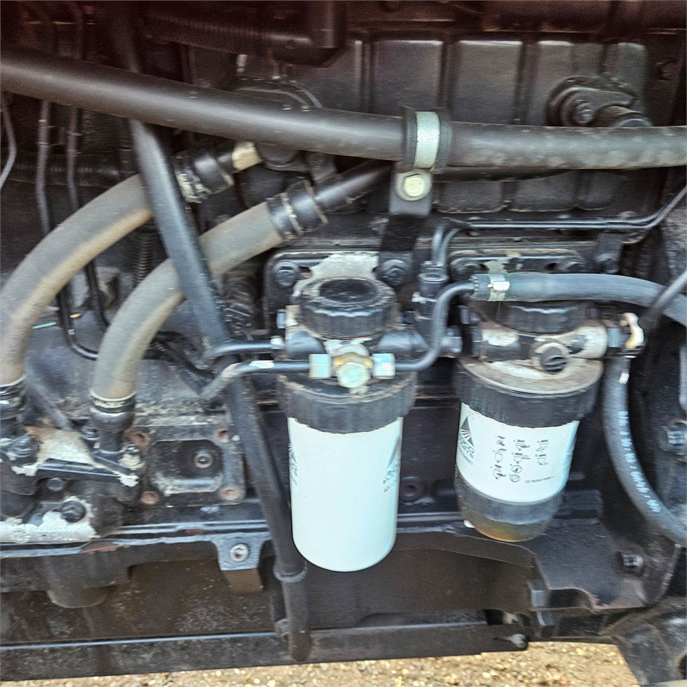 ed246a08-dc17-4b6d-bdf4-0cf34a856d56_largesize massey ferguson 5465 – 109 ch – 5 715 h – 2005