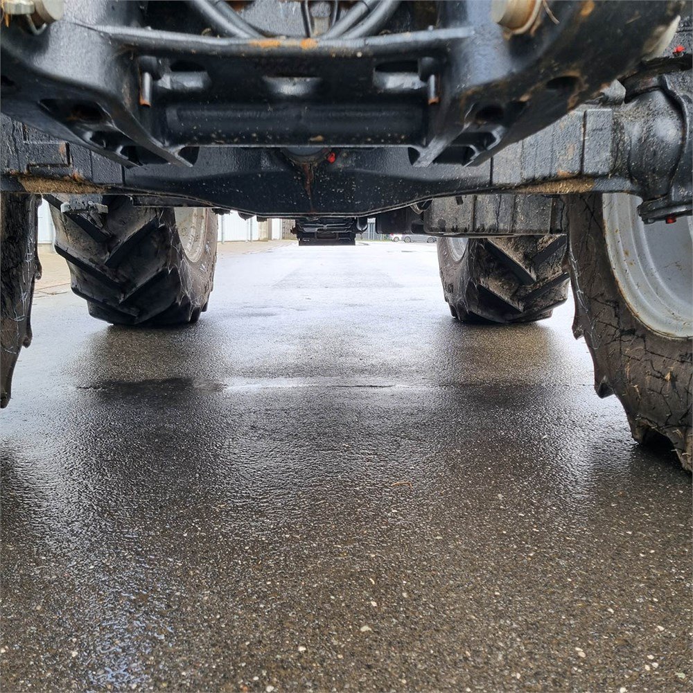 ef157099-89f1-4c5a-89af-6c954cafea54_largesize case ih 85 c farmall 85 ch 2021 460h