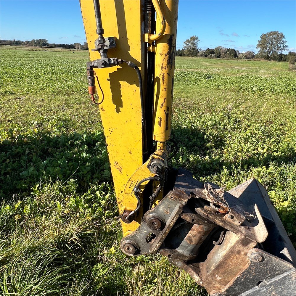 efe53763-915d-43d1-8276-aa9bad740ae9_largesize komatsu pc55mr 3 – 5t3 – 4 625 h – 2012