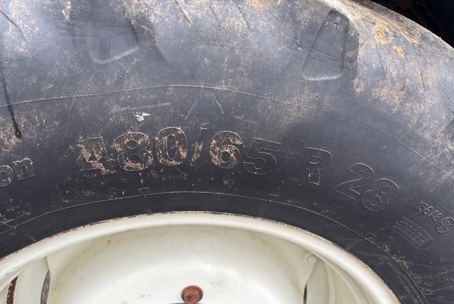 extrabilder58954017_large new holland tm120 122 ch 7 250 h 2003