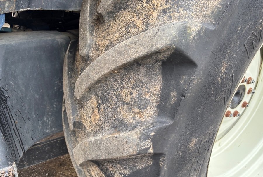 extrabilder58954022_large new holland tm120 122 ch 7 250 h 2003