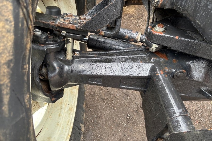 extrabilder58954287_large new holland tm120 122 ch 7 250 h 2003