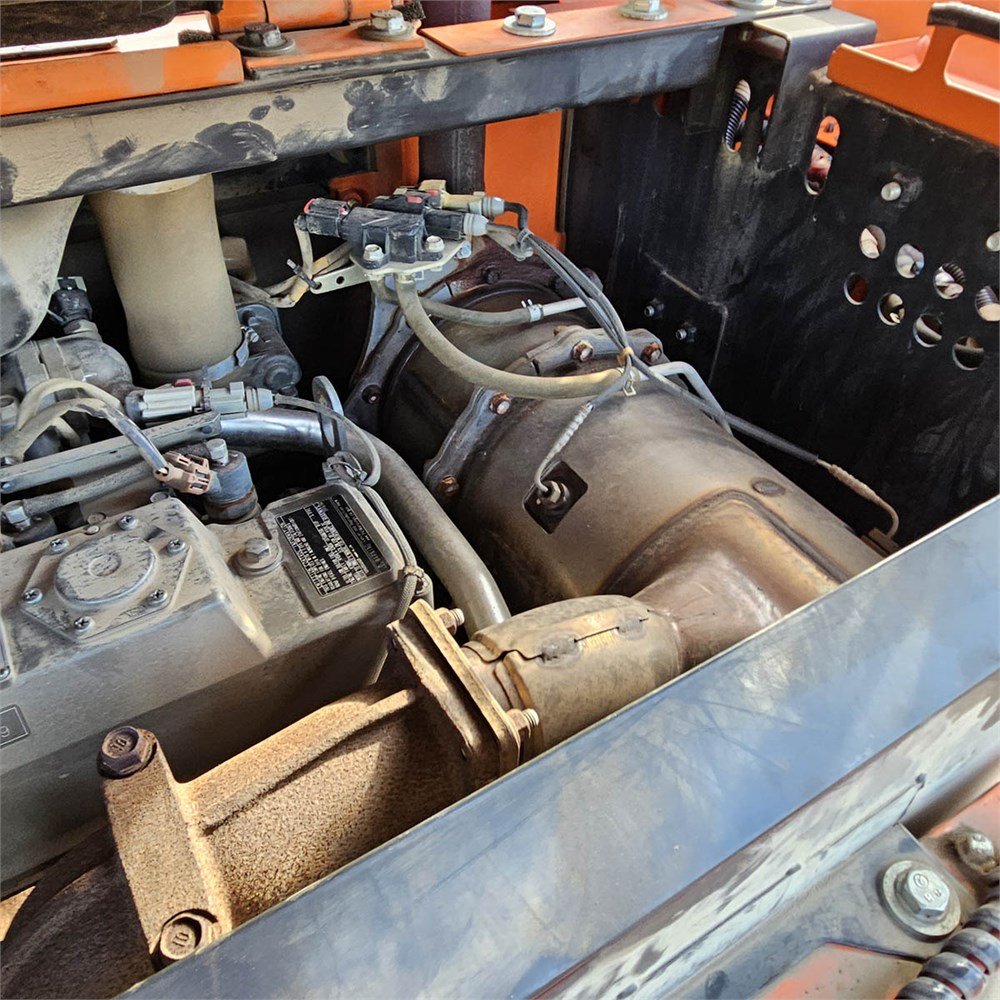 f3560c80-266e-4cd3-8be7-1776d89b3334_largesize hitachi zx85usb 6 8t6 3 141 h 2020