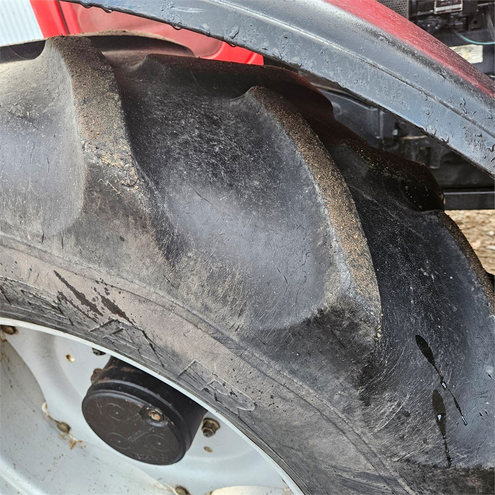 f412eb59-3174-4070-ae5e-806cbca7a87e_largesize massey ferguson 5465 – 109 ch – 5 715 h – 2005