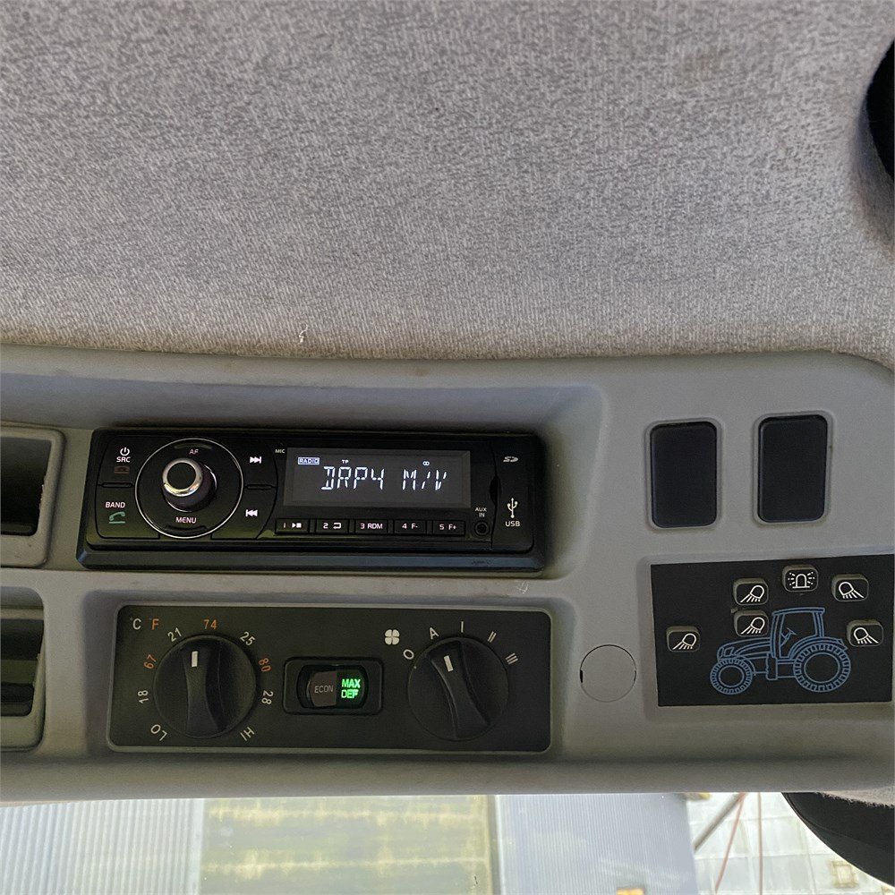 f6ba2b0c-3869-4040-a1ed-8eedddb8eb08_largesize new holland t7.220 – 167 ch – 2013 – 6 308 h