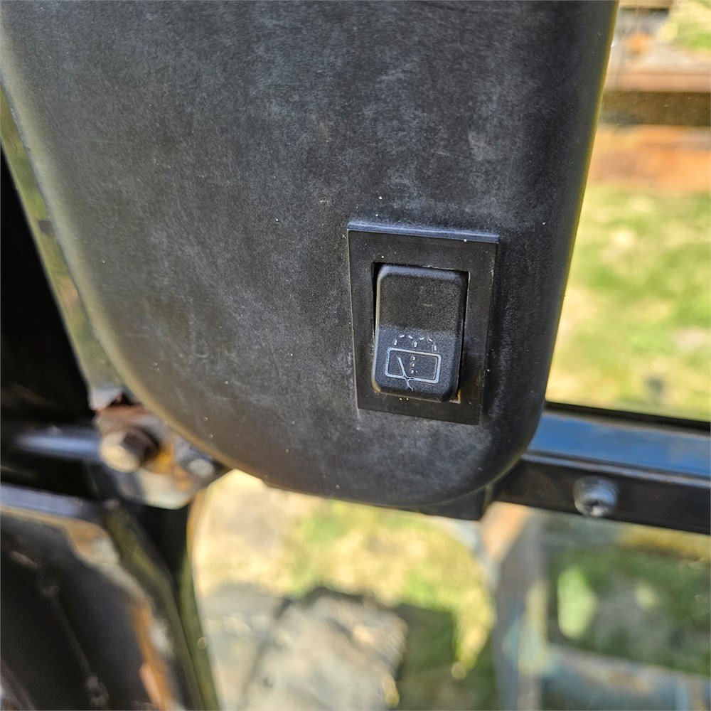 f7d58a4f-4603-4fdc-8e30-85f4ab2bfdb0_largesize komatsu pc55mr 3 – 5t5 – 4 810 h – 2011