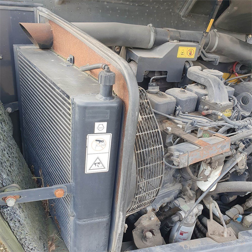 f99f77bf-73f7-405b-8113-5e3a133c89c9_largesize komatsu wh 716 – 16 m – 2 250 h – 2005