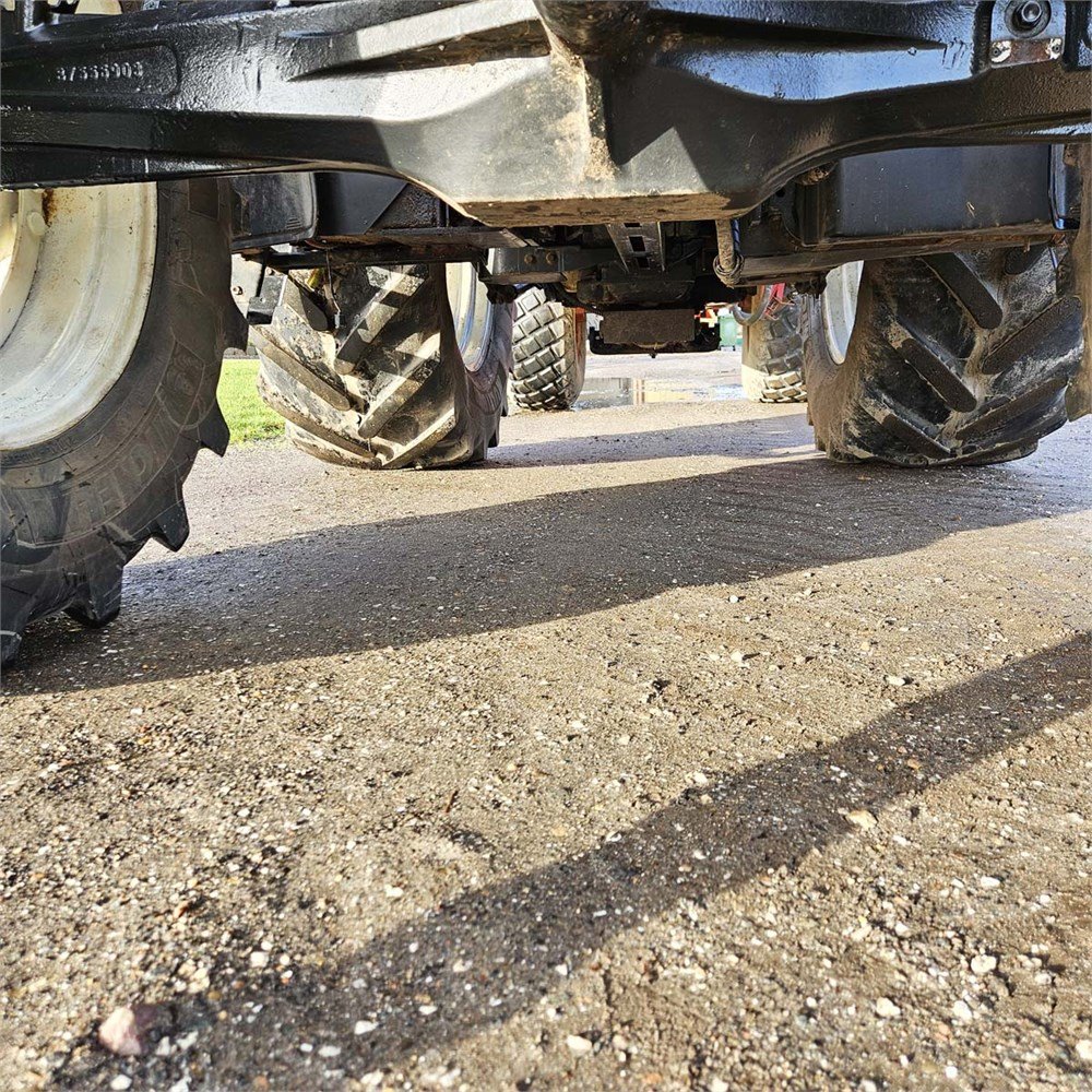 fafb49b3-b6fb-4c15-a037-717419f344e0_largesize new holland t6020 – 112 ch – 2010 – 2612 h