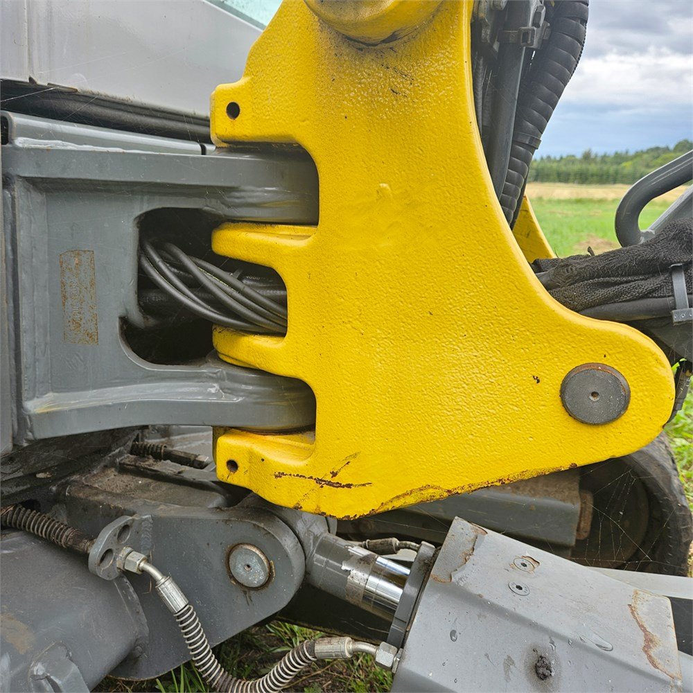 fec32fc2-469a-4f4d-9c02-faeb67f16400_largesize wacker neuson et35 3t5 2 746 h 2019