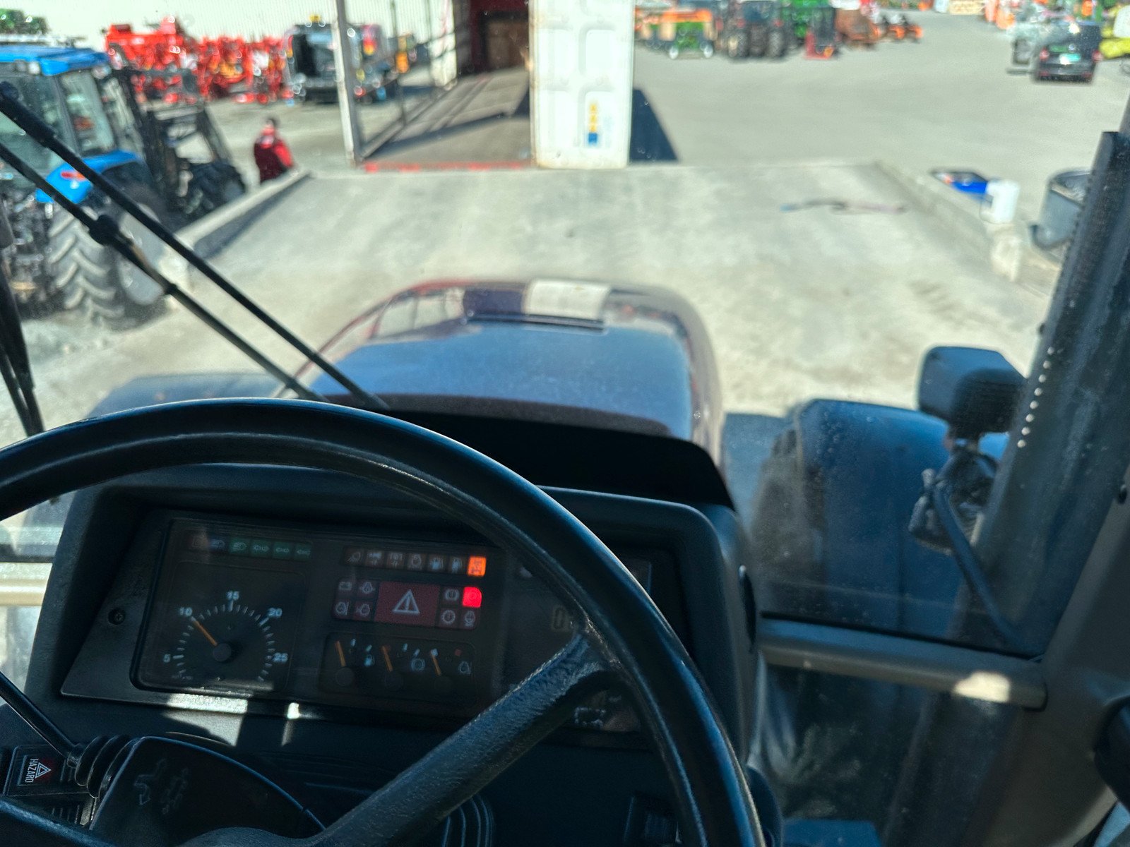 ff49d6f1-461e-4d05-82c3-954916f96138 case ih cvx 130 – 130ch – 5 600 h – 2001