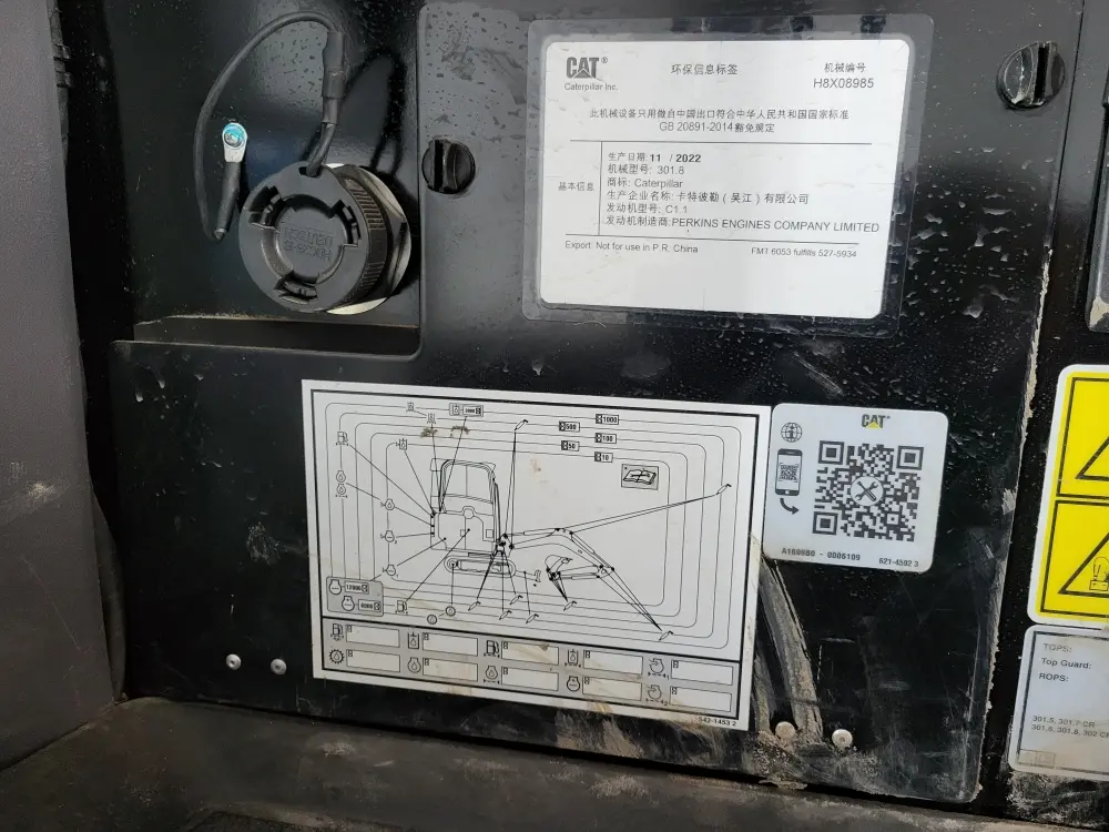 file (15) caterpillar 301.8 2t 265 h 2022