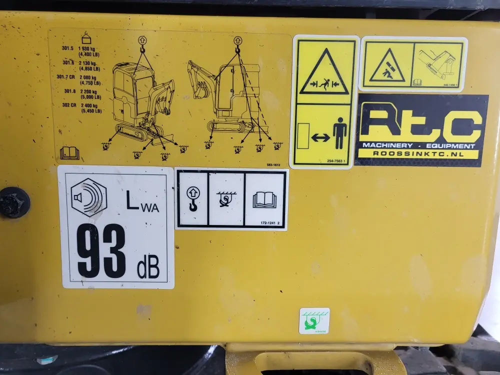 file (16) caterpillar 301.8 2t 265 h 2022