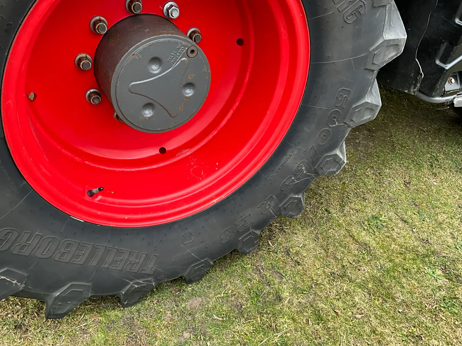 file (18) fendt 724 vario profiplus – 245 ch – 2017 – 5 775 h