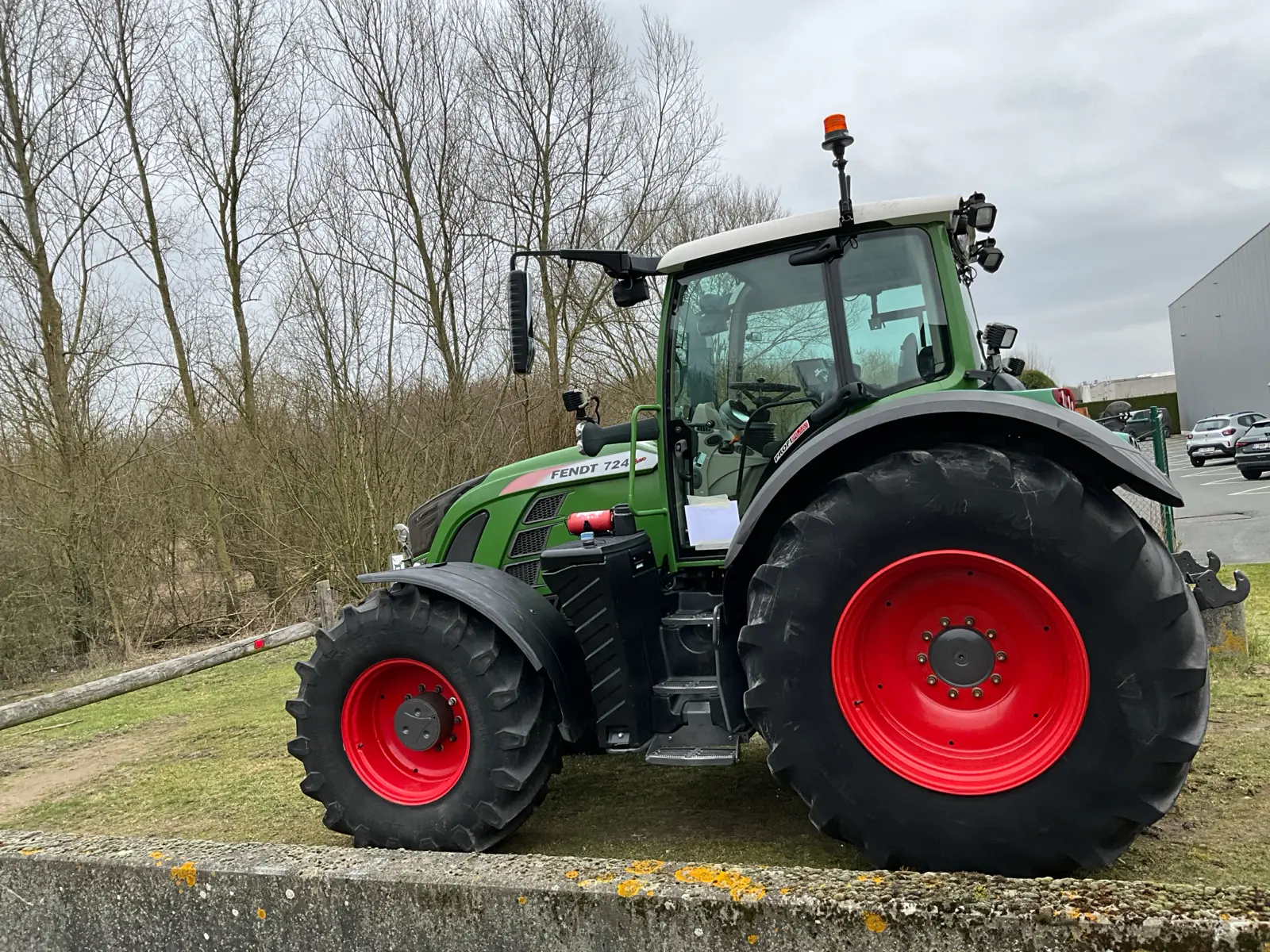 file (9) fendt 724 vario profiplus – 245 ch – 2017 – 5 775 h